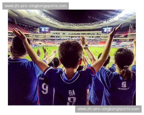 蓝血情燃情岁月：申花vs辽宁经典战役集锦，重温足坛恩怨情仇